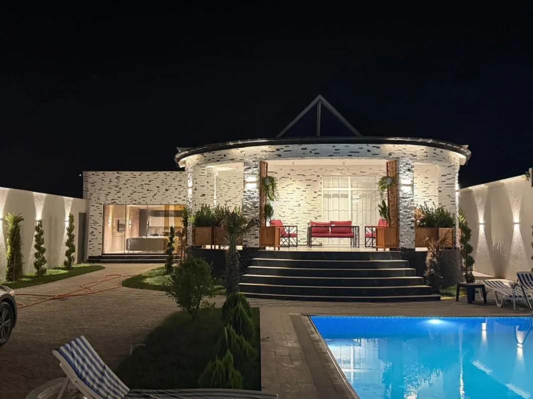 Kirayə verilir 5 otaqlı həyət evi 360 m²