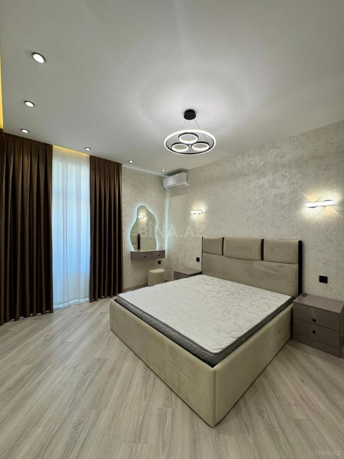 Satılır 2 otaqlı mənzil 80 m²