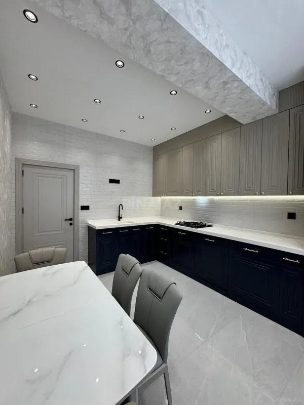 Satılır 2 otaqlı mənzil 80 m²