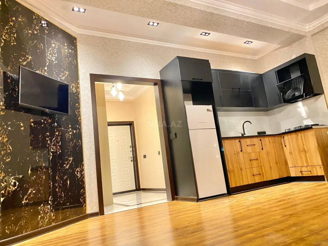 Kirayə verilir 2 otaqlı mənzil 60 m²