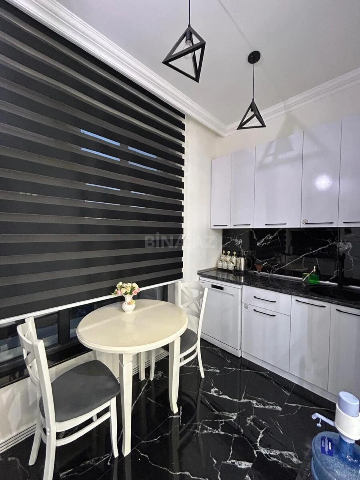 Satılır 3 otaqlı mənzil 64.4 m²