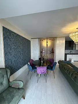 Kirayə verilir 2 otaqlı mənzil 65 m²