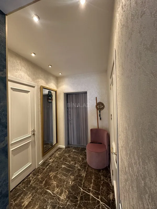 Kirayə verilir 2 otaqlı mənzil 65 m²