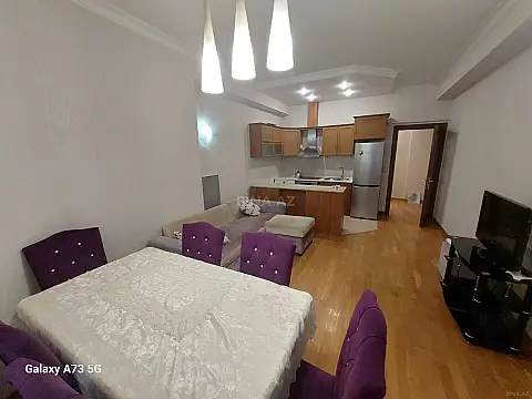 Kirayə verilir 2 otaqlı mənzil 60 m²