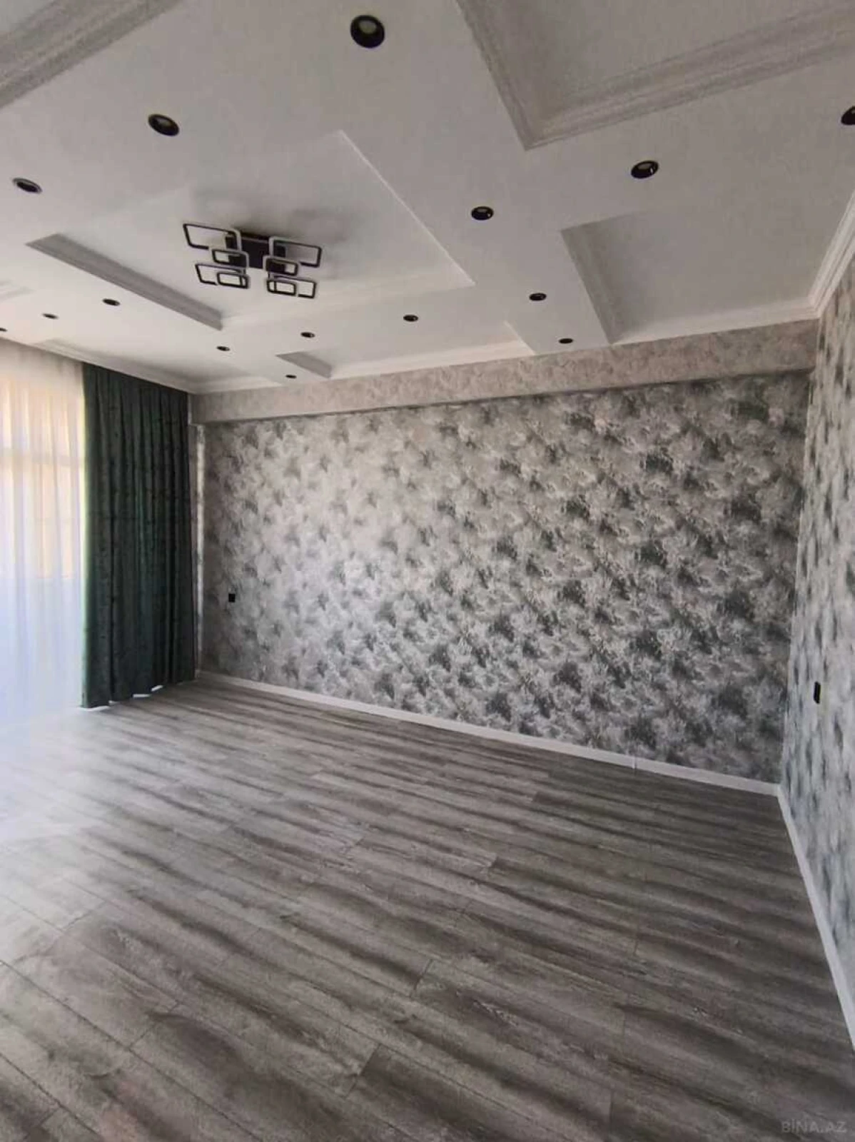 Satılır 3 otaqlı mənzil 95 m²