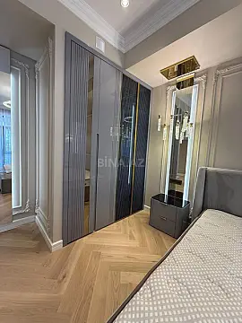 Kirayə verilir 2 otaqlı mənzil 97 m²