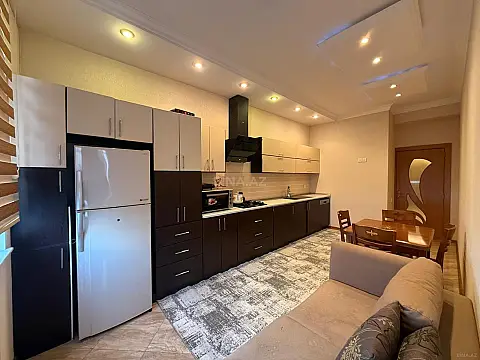 Kirayə verilir 3 otaqlı mənzil 120 m²