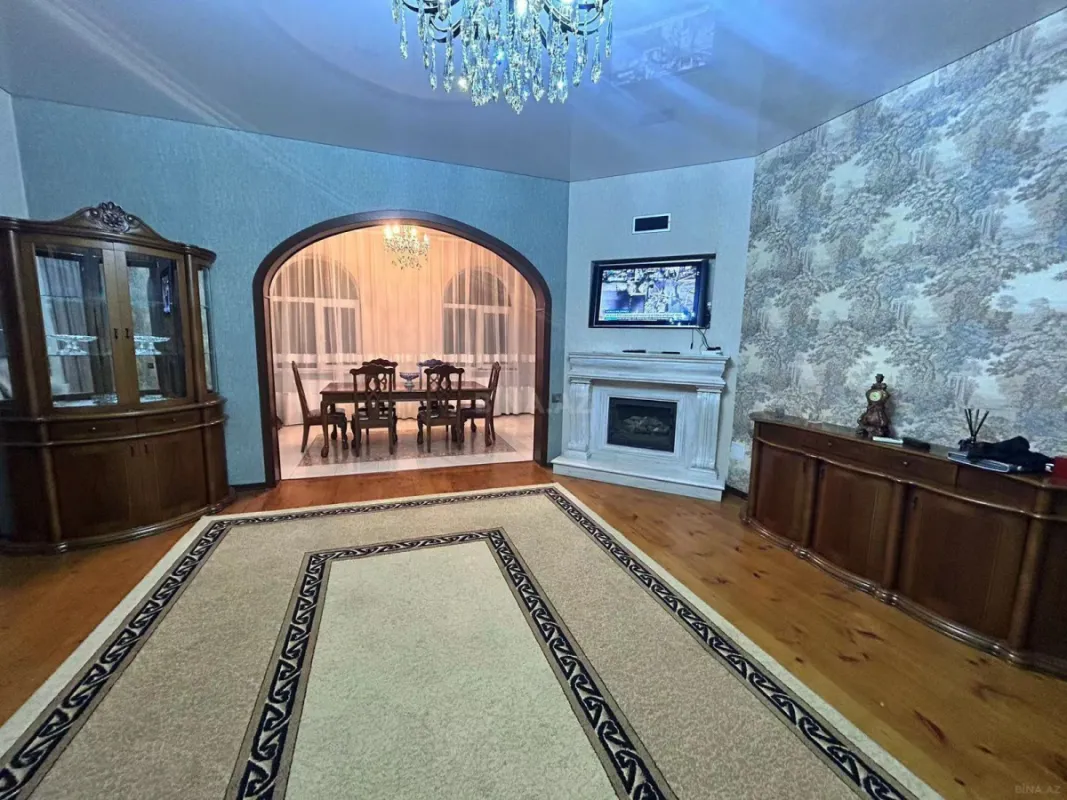 Kirayə verilir 6 otaqlı həyət evi 300 m²
