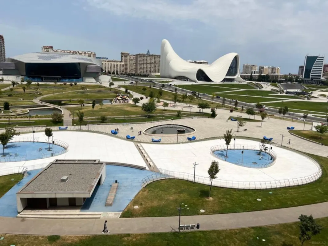 Satılır 2 otaqlı mənzil 97 m²