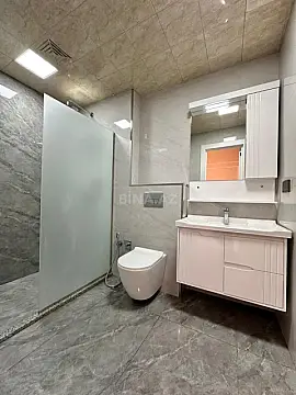 Satılır 3 otaqlı mənzil 110 m²