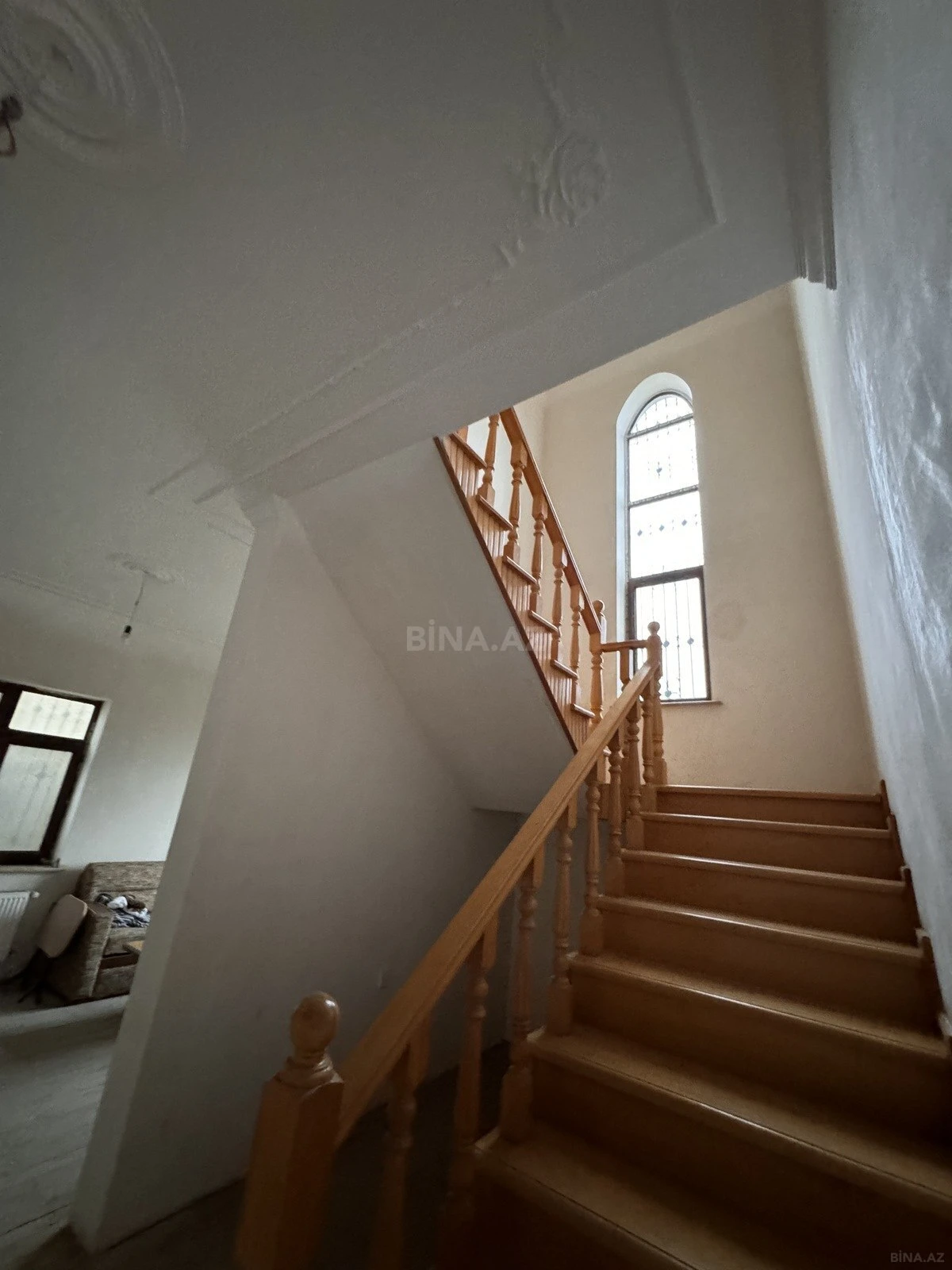 Satılır 6 otaqlı həyət evi 280 m²