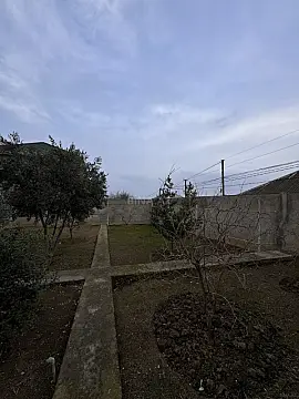 Satılır 6 otaqlı həyət evi 280 m²