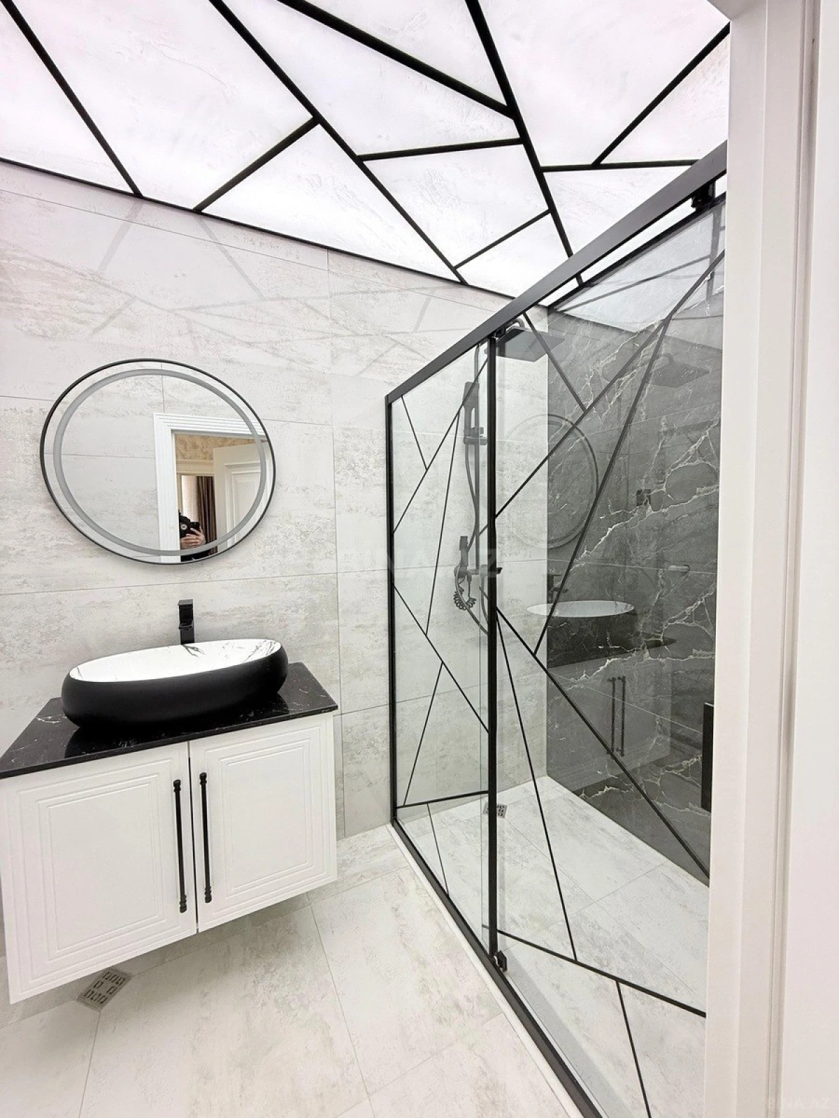 Satılır 3 otaqlı mənzil 120 m²