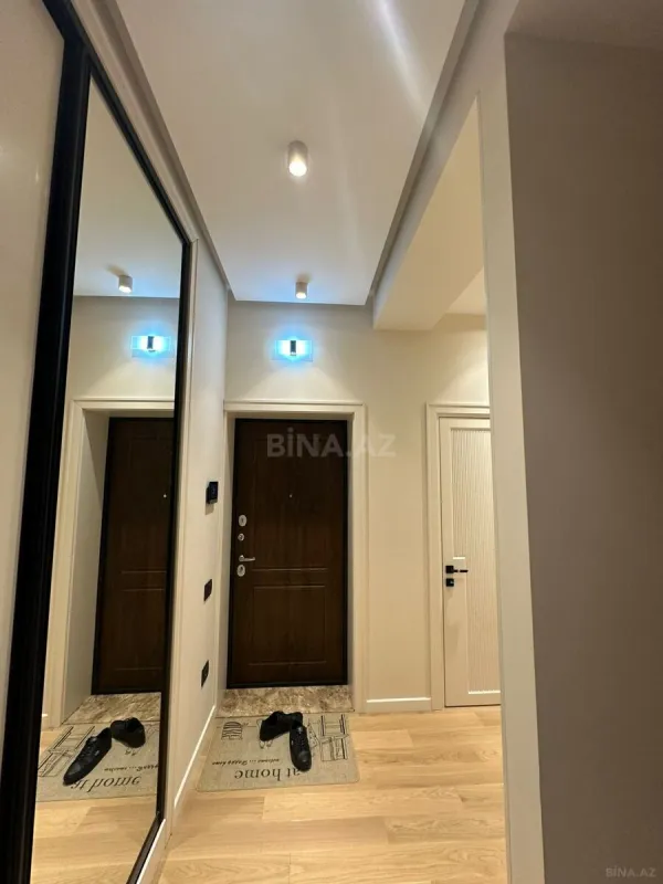 Kirayə verilir 2 otaqlı mənzil 93 m²