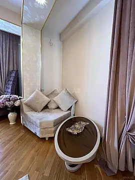 Kirayə verilir 4 otaqlı mənzil 180 m²