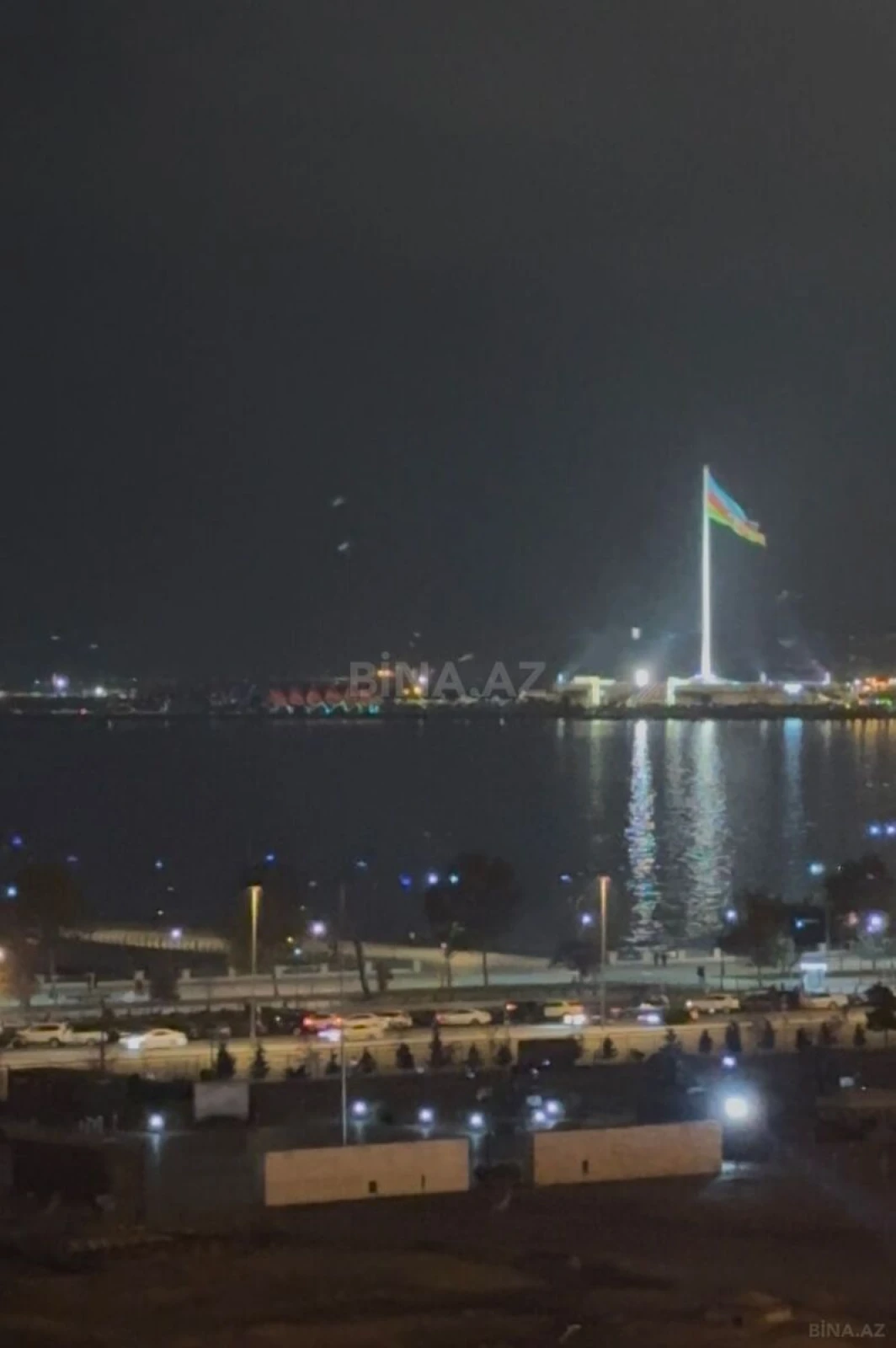 Kirayə verilir 3 otaqlı mənzil 150 m²