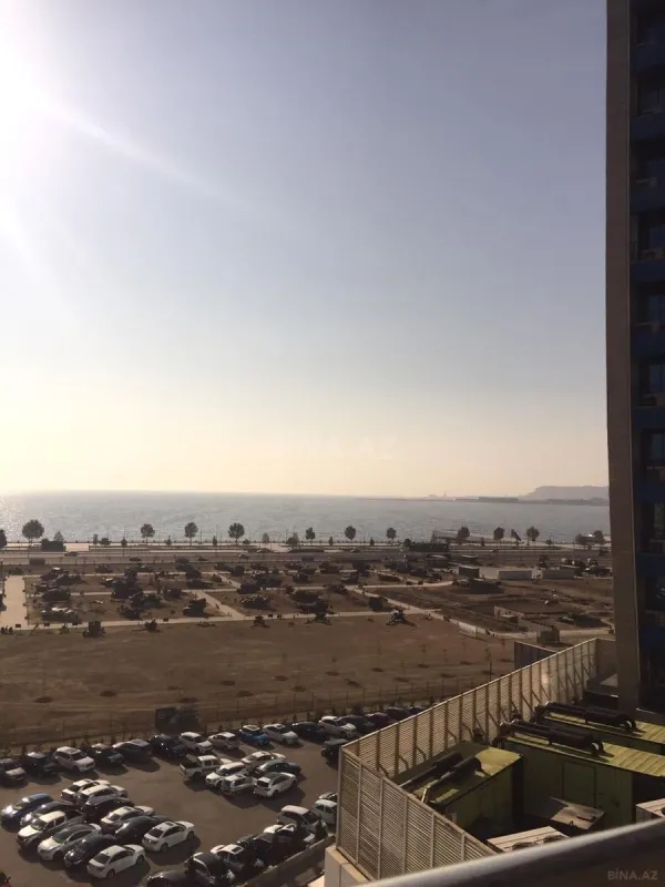 Kirayə verilir 3 otaqlı mənzil 150 m²