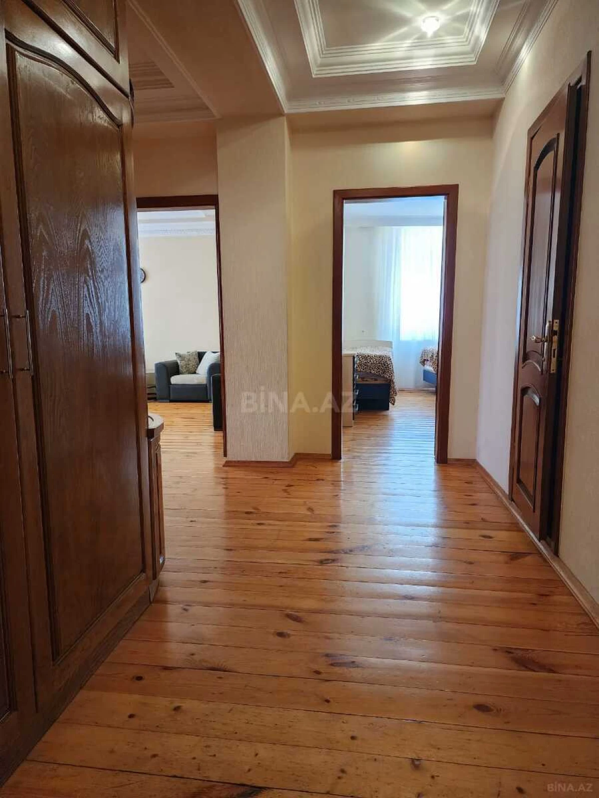 Kirayə verilir 2 otaqlı mənzil 96 m²