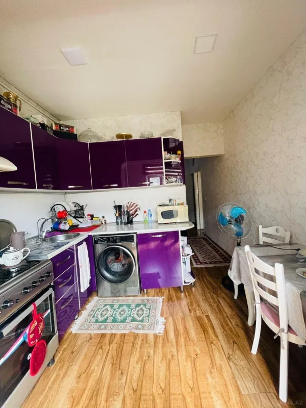 Satılır 5 otaqlı mənzil 120 m²