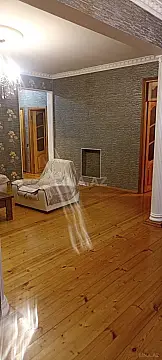 Satılır 4 otaqlı həyət evi 130 m²