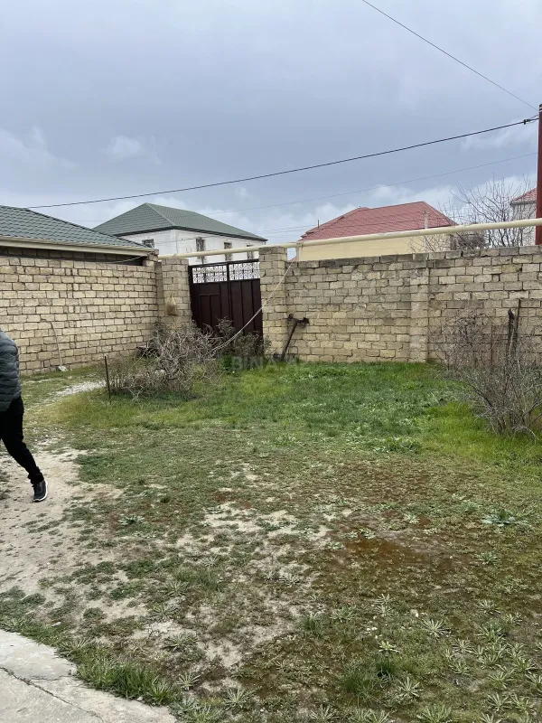 Satılır 4 otaqlı həyət evi 130 m²