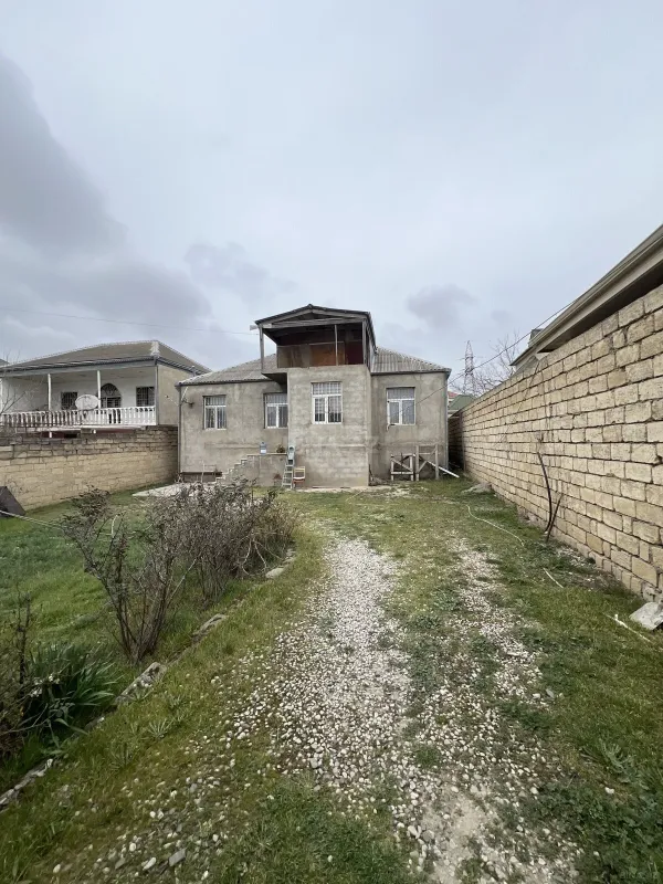 Satılır 4 otaqlı həyət evi 130 m²