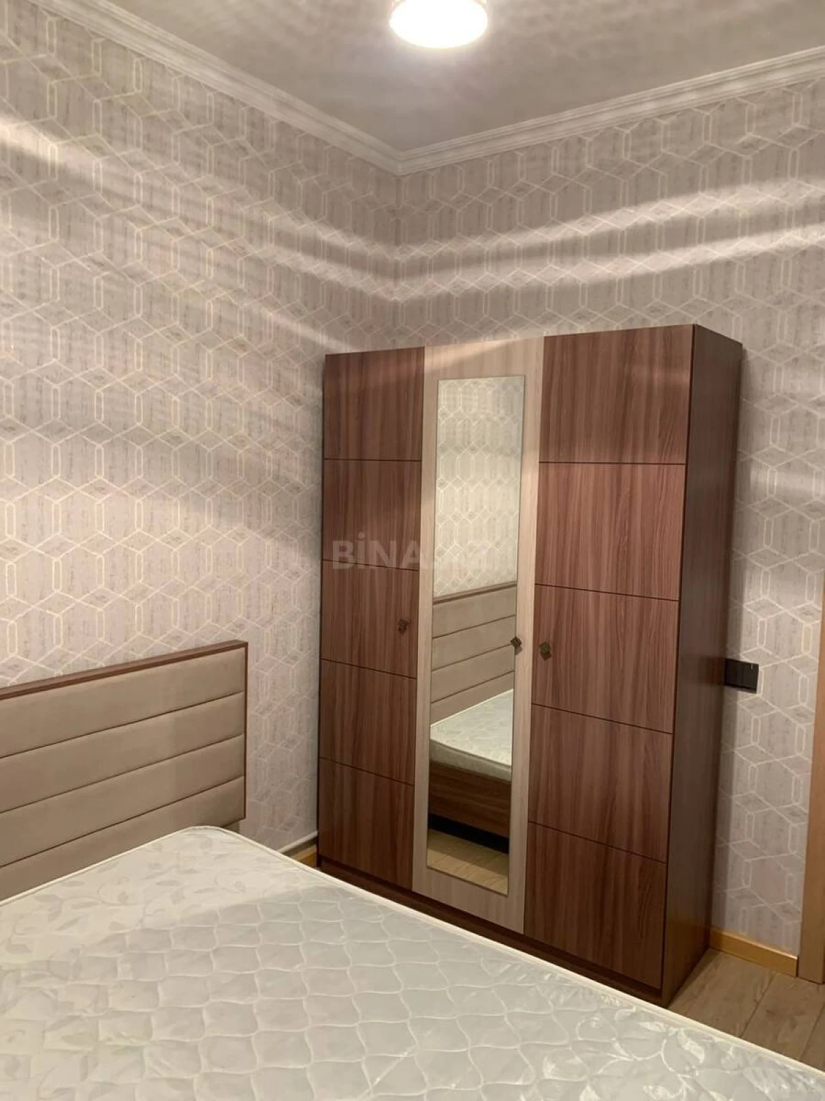 Kirayə verilir 2 otaqlı mənzil 55 m²