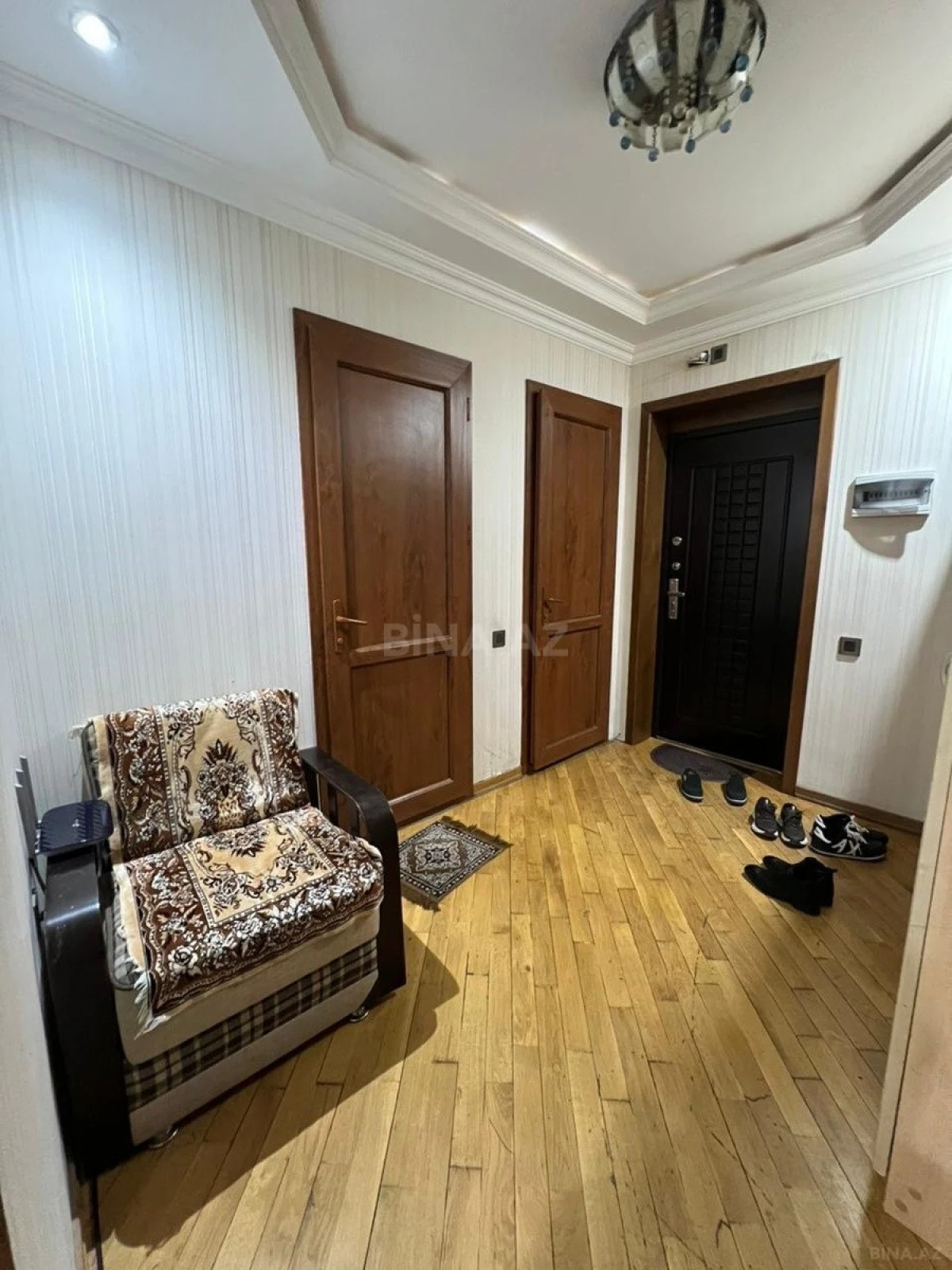 Satılır 3 otaqlı mənzil 115 m²