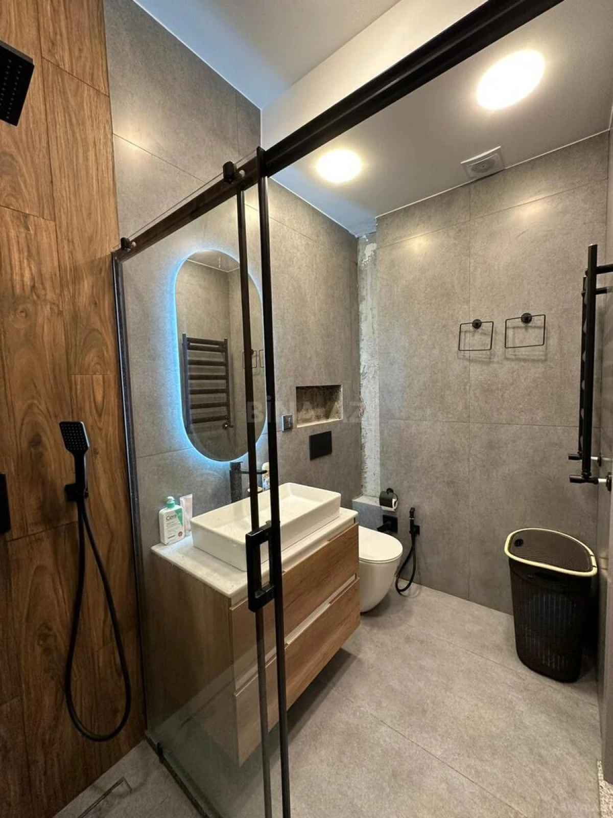 Satılır 3 otaqlı mənzil 100 m²