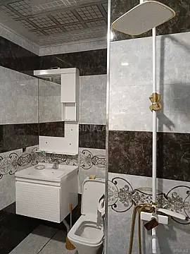 Kirayə verilir 4 otaqlı mənzil 130 m²