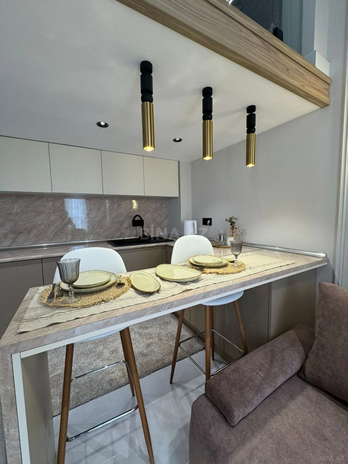 Kirayə verilir 2 otaqlı mənzil 70 m²