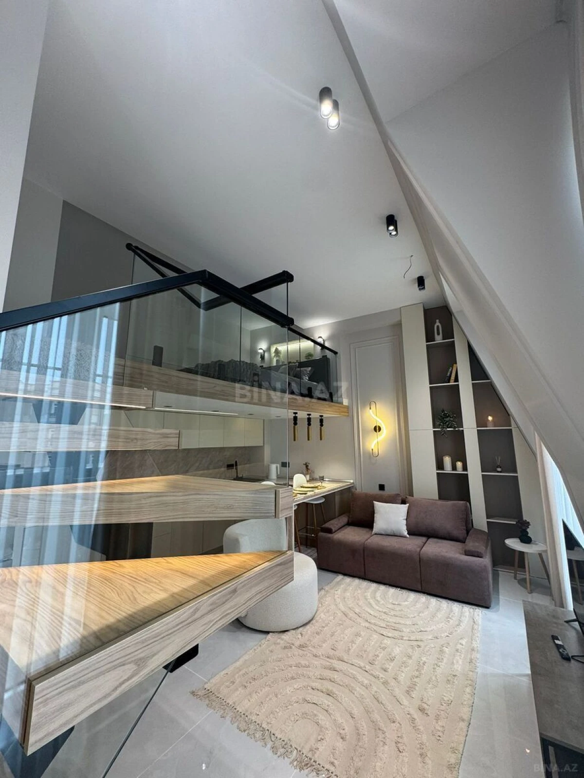 Kirayə verilir 2 otaqlı mənzil 70 m²