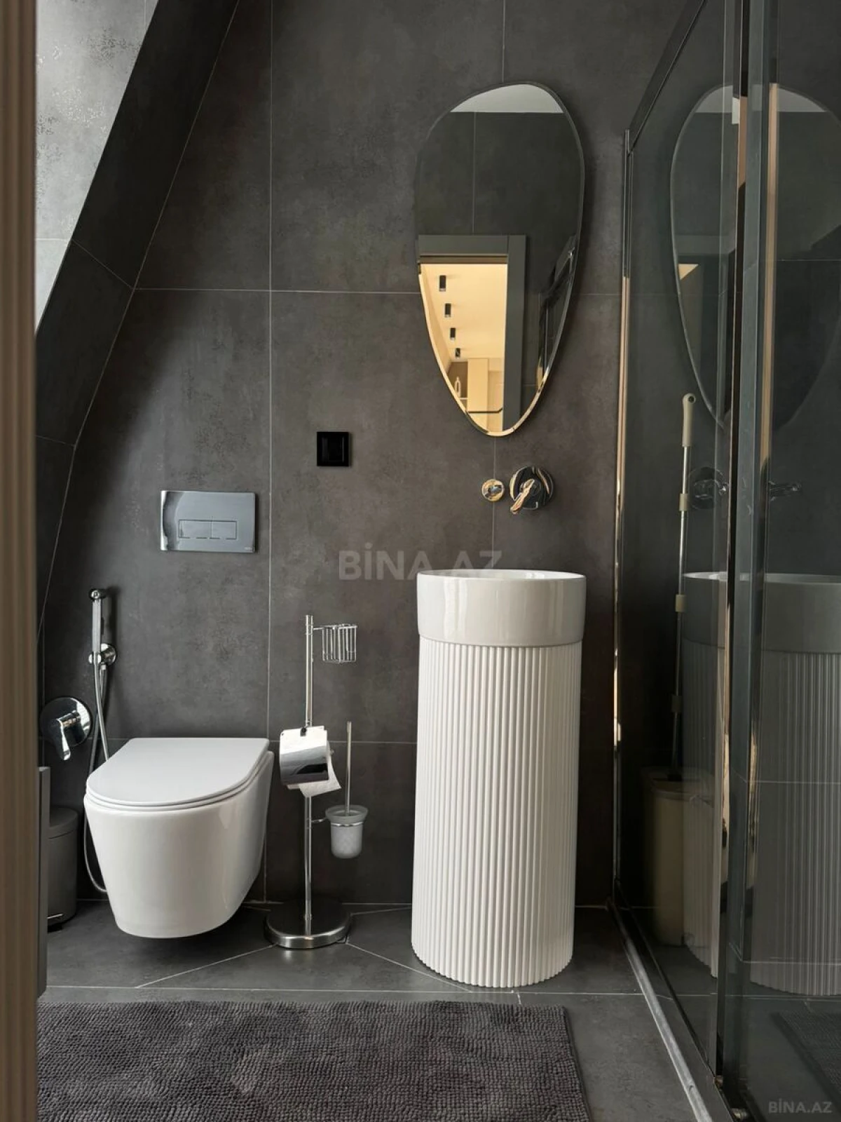 Kirayə verilir 2 otaqlı mənzil 70 m²