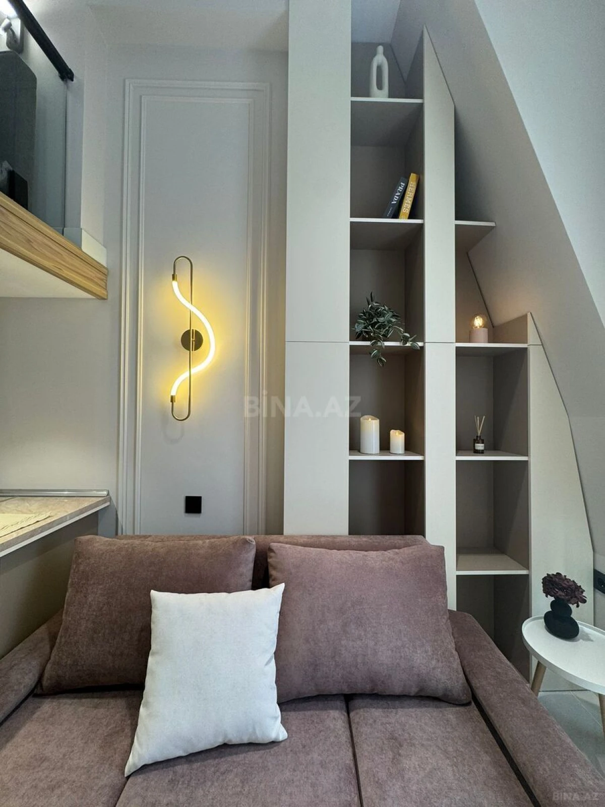 Kirayə verilir 2 otaqlı mənzil 70 m²