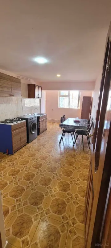 Satılır 6 otaqlı mənzil 200 m²