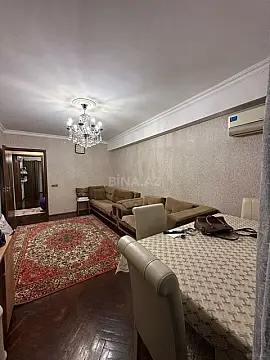 Satılır 6 otaqlı mənzil 200 m²