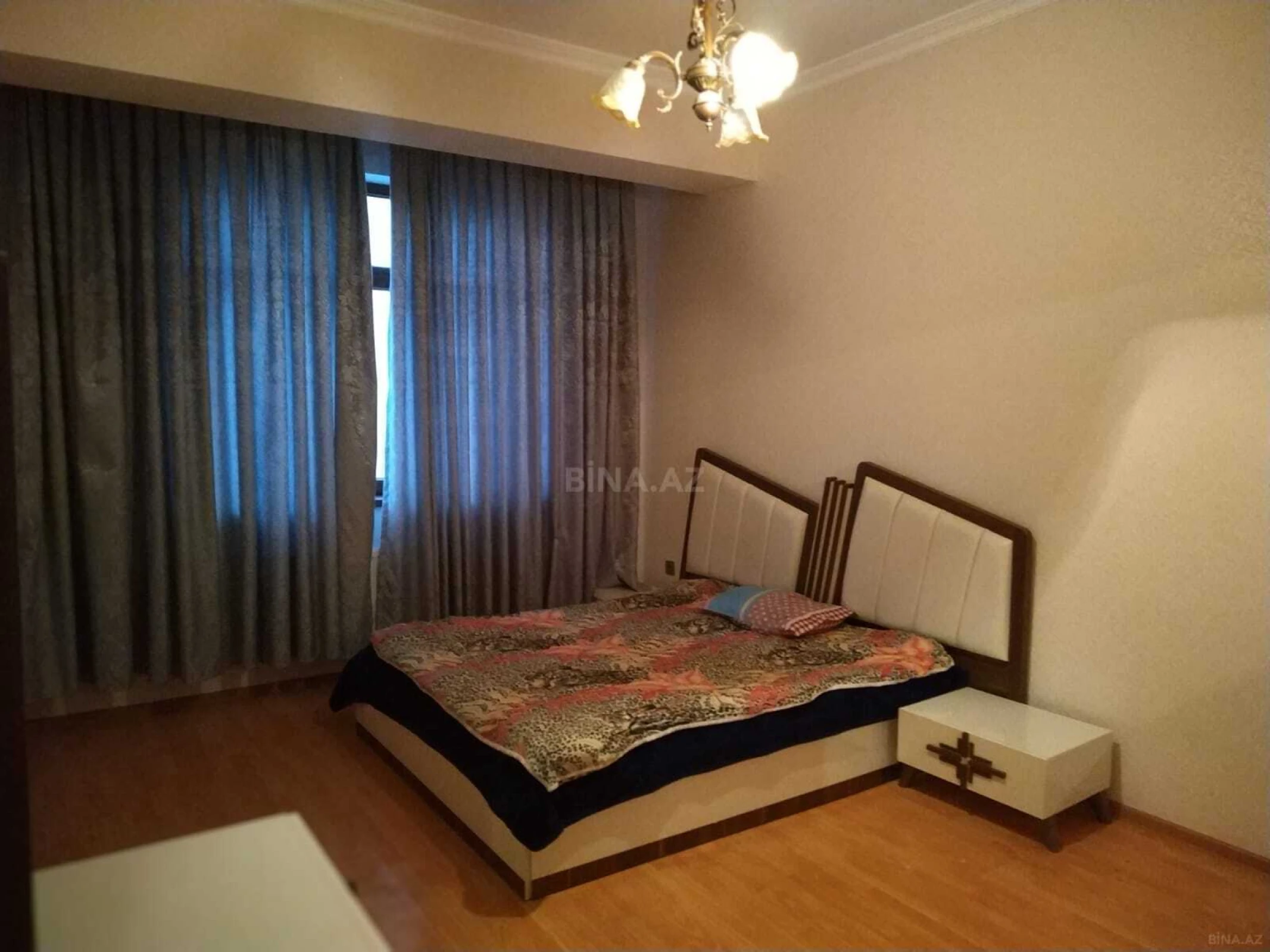 Kirayə verilir 3 otaqlı mənzil 100 m²