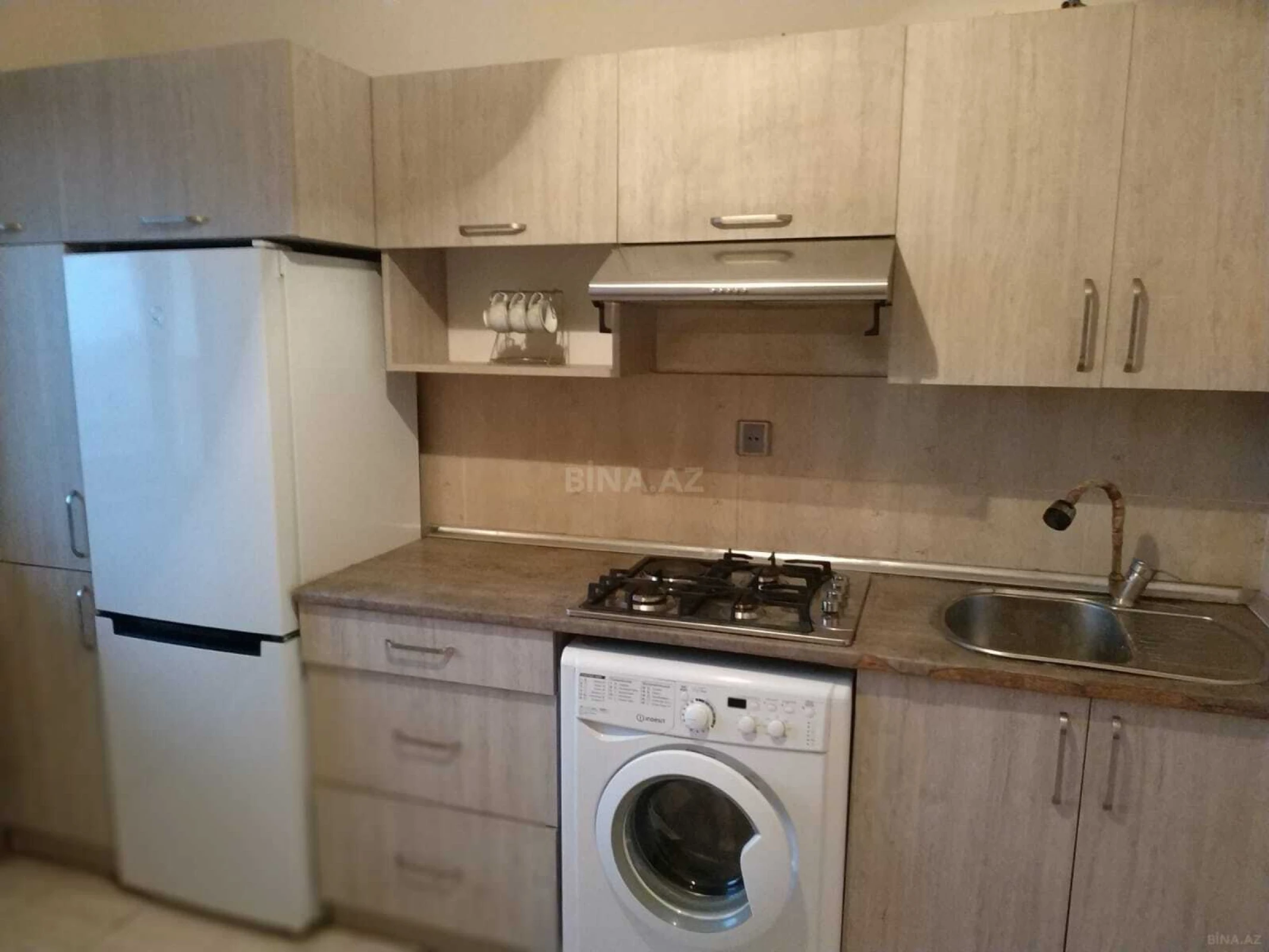 Kirayə verilir 3 otaqlı mənzil 100 m²