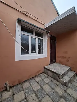 Satılır 3 otaqlı həyət evi 65 m²