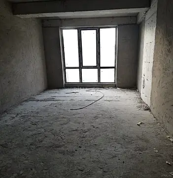Satılır 3 otaqlı mənzil 125 m²