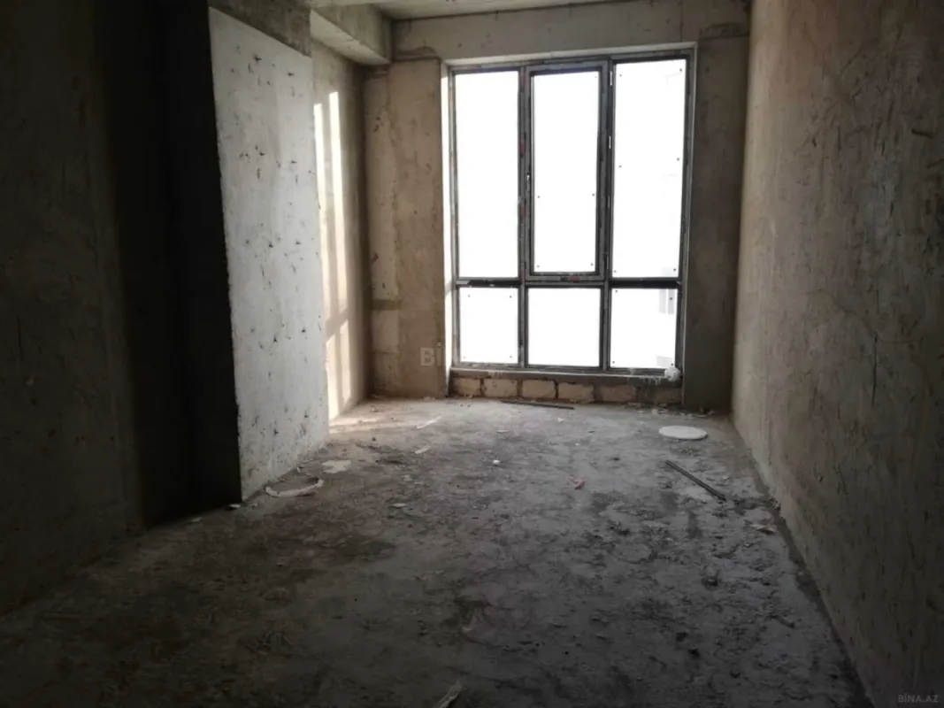 Satılır 3 otaqlı mənzil 125 m²