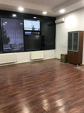 Satılır obyekt 726 m²