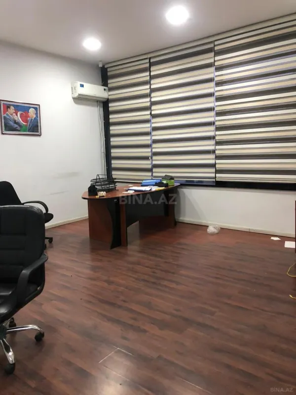 Satılır obyekt 726 m²