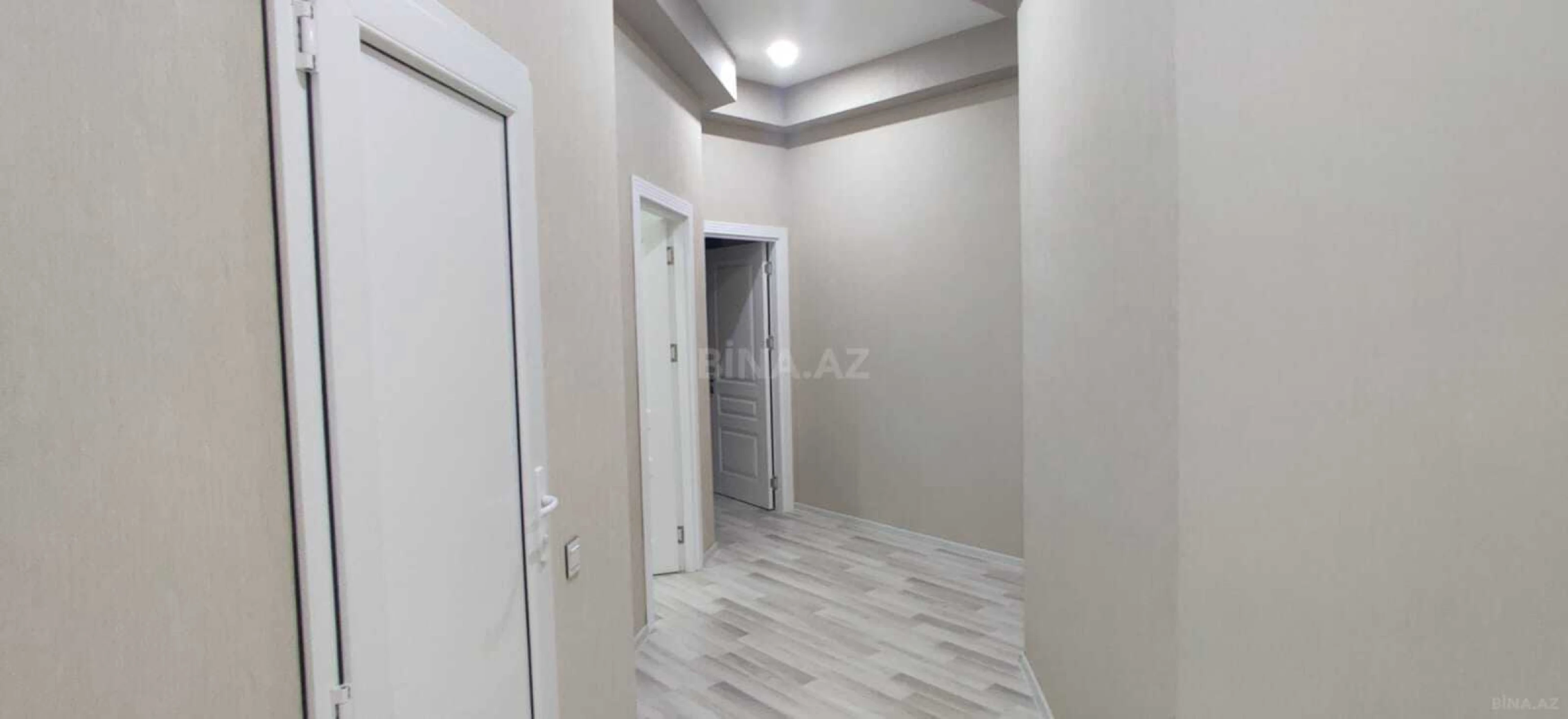 Kirayə verilir 2 otaqlı mənzil 87 m²