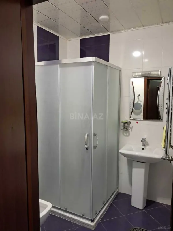Kirayə verilir 2 otaqlı mənzil 65 m²