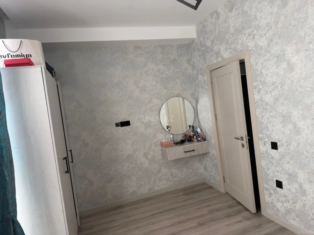 Kirayə verilir 2 otaqlı mənzil 60 m²
