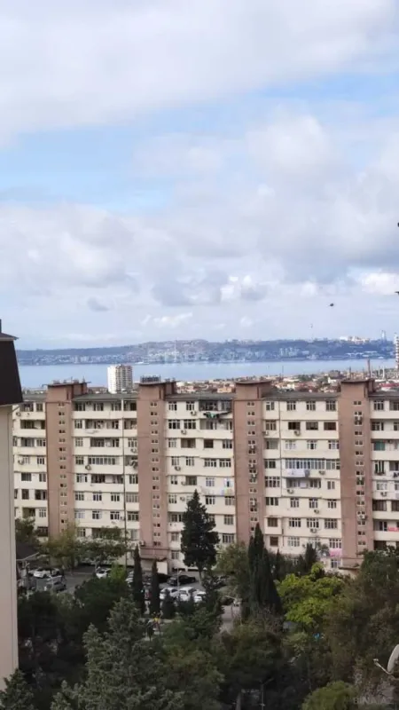 Satılır 2 otaqlı mənzil 45 m²