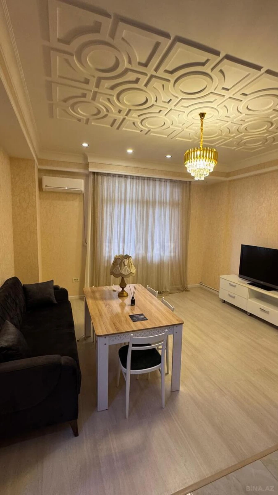 Kirayə verilir 2 otaqlı mənzil 75 m²