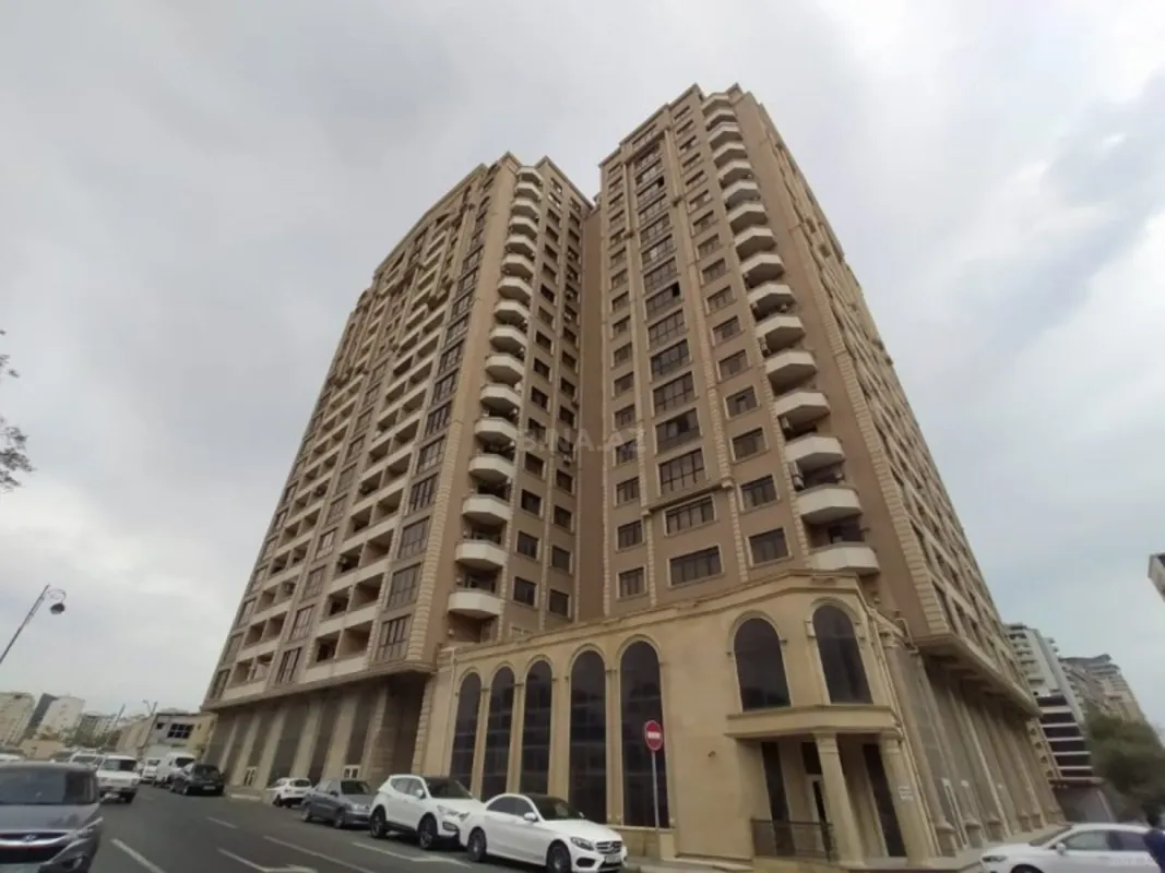 Kirayə verilir 2 otaqlı mənzil 75 m²