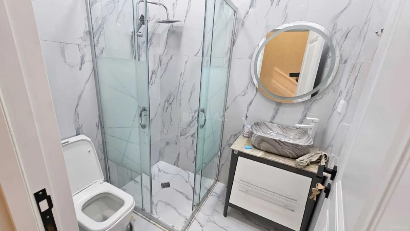 Kirayə verilir 2 otaqlı mənzil 60 m²